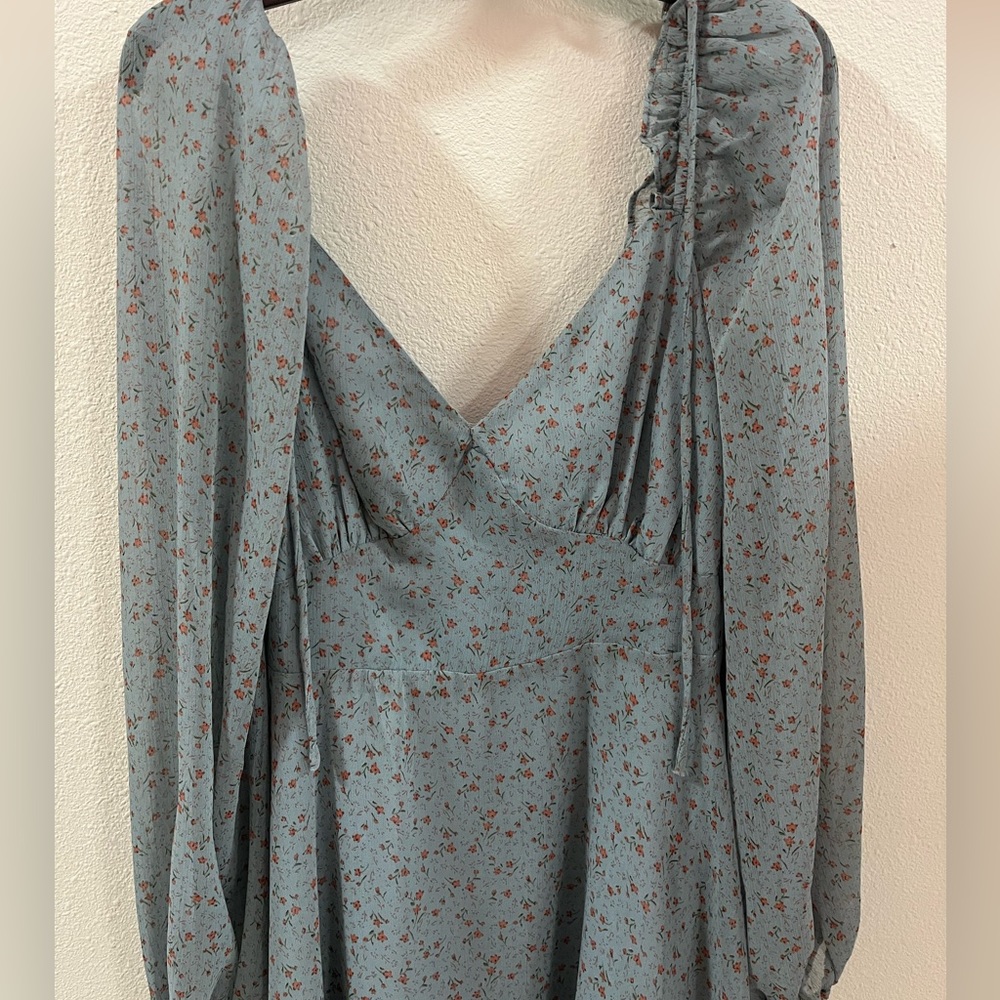 ASTR Blue floral dress Size M